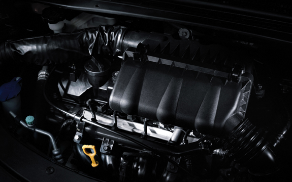 Hyundai i10: Blick unter die Motorhaube. 