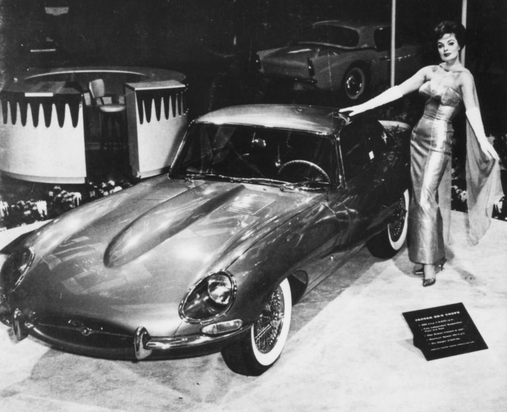 Jaguar E-Type auf der New York Auto Show 1961. 