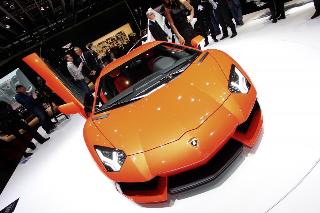 Lamborghini Aventador.