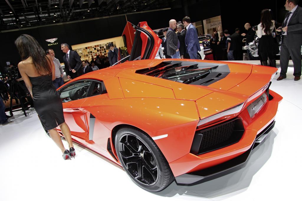 Lamborghini Aventador.