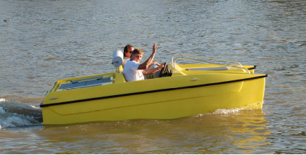 Magdeboot 2011: Premieren der Wassersportmesse in Magdeburg