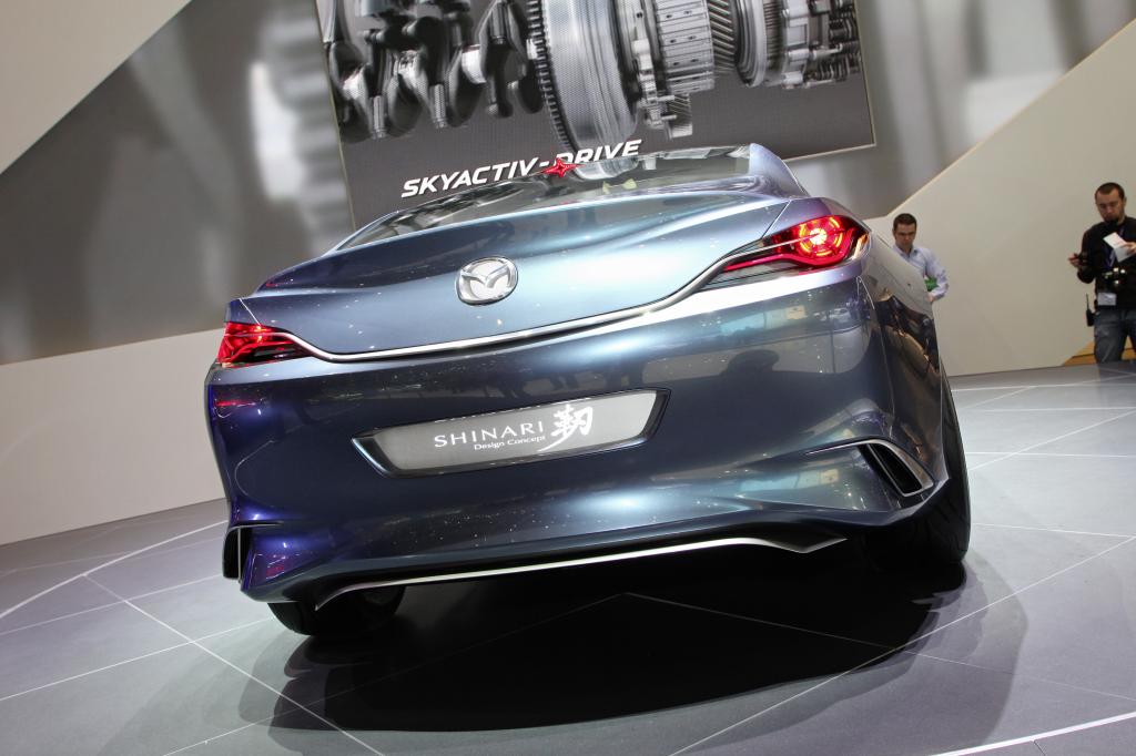 Mazda Shinari.