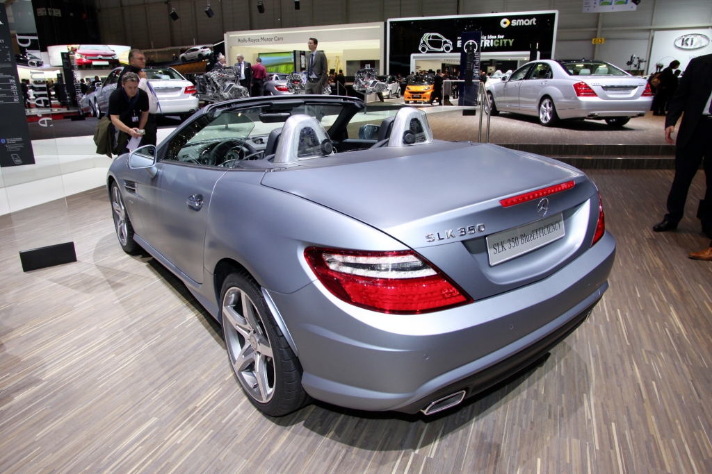 Mercedes-Benz SLK: Ein Roadster zeigt Gesicht
