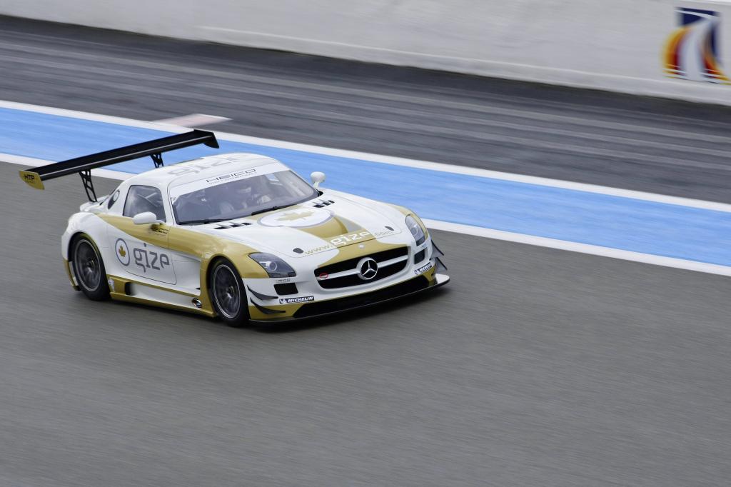 Mercedes-Benz SLS AMG GT3.