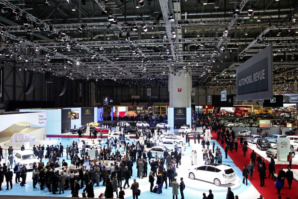 Messegeschehen auf dem Genfer Autosalon 2011.