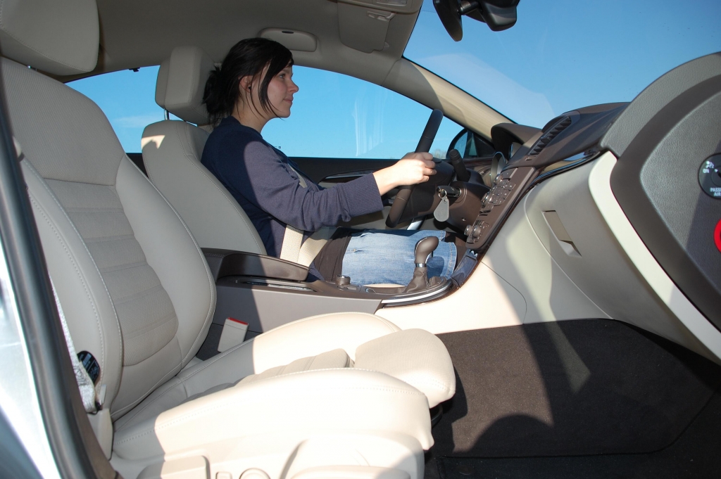 Mittelklasse-Duell: Opel Insignia 2.0 CDTI Innovation vs. Citroën C5 THP 155 Tendance