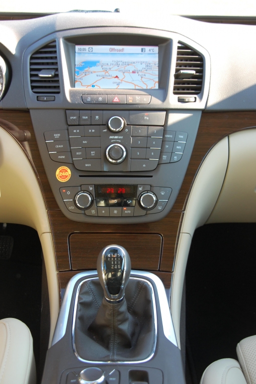 Mittelklasse-Duell: Opel Insignia 2.0 CDTI Innovation vs. Citroën C5 THP 155 Tendance