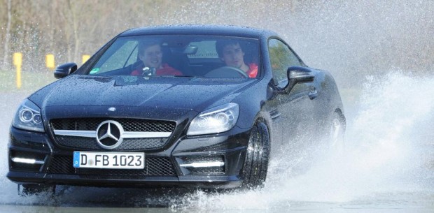 Nationalspieler testen den Mercedes-Benz SLK Roadster