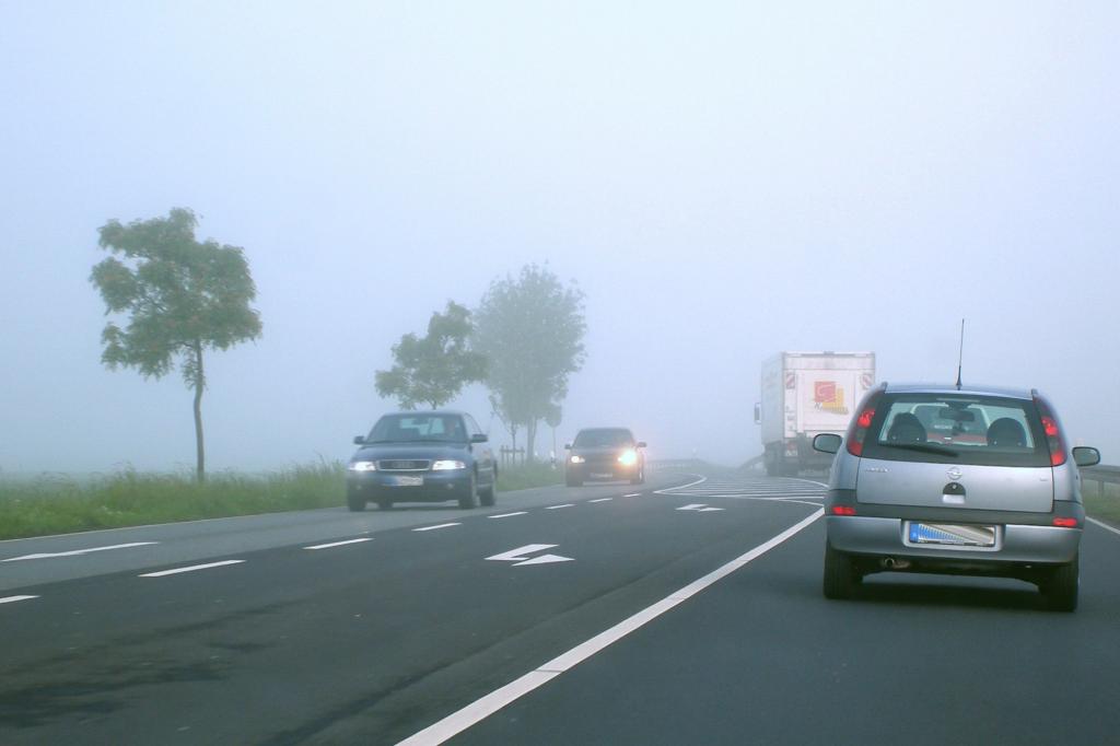 Nebel-Fahrt - Fuß vom Gas