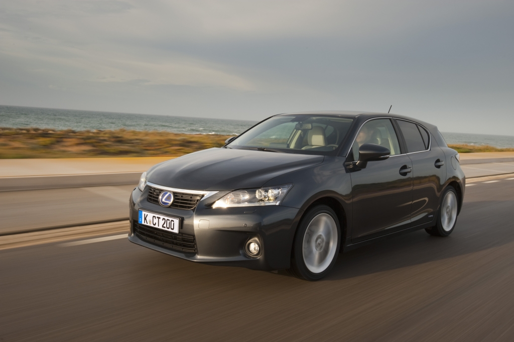 Neu im Handel: Lexus CT 200h - Der kleinste Lexus setzt konsequent auf Hybrid