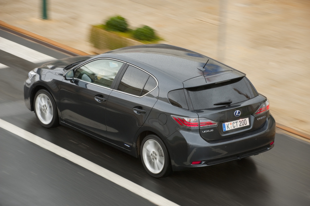 Neu im Handel: Lexus CT 200h - Der kleinste Lexus setzt konsequent auf Hybrid