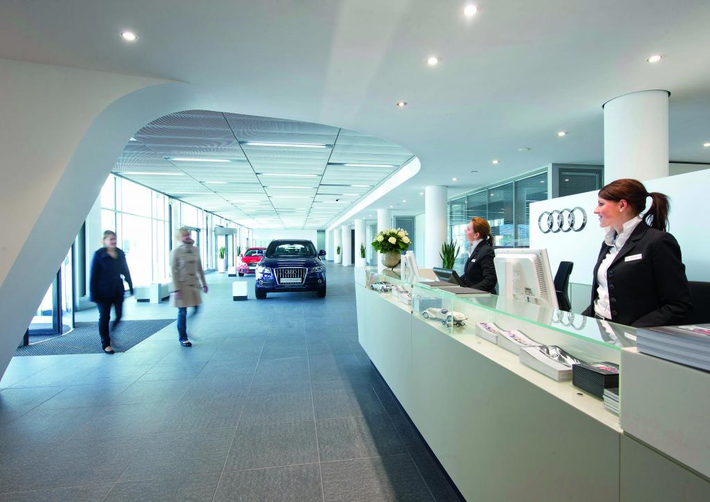Neuer Eingangsbereich im Audi-Forum Ingolstadt