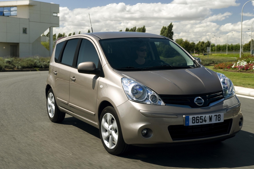 Nissan Connect Edition: Limitierte Sondermodelle mit Navigationssystem und iPhone4 