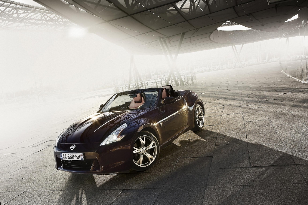 Nissan Connect Edition: Limitierte Sondermodelle mit Navigationssystem und iPhone4 