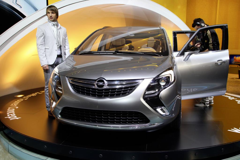 Opel Zafira Tourer Concept.
