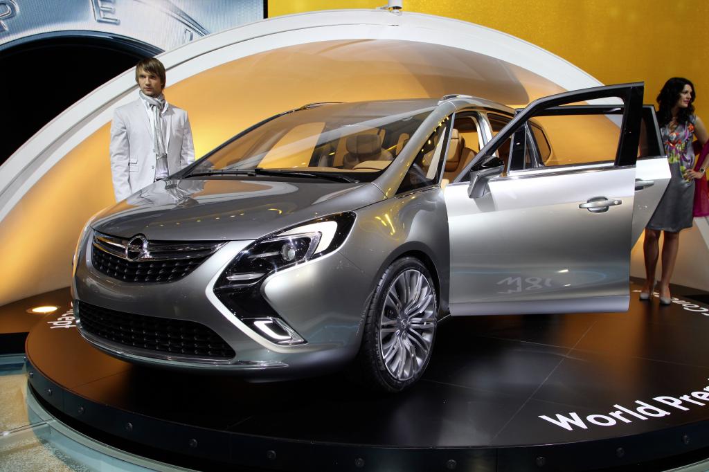 Opel Zafira Tourer Concept.
