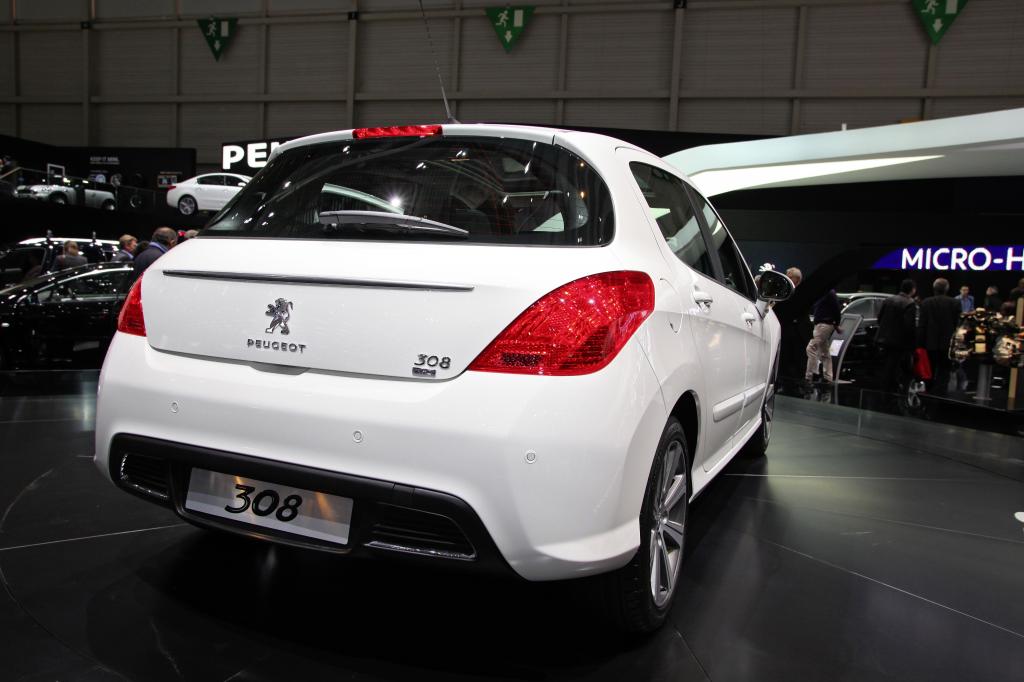 Peugeot 308.
