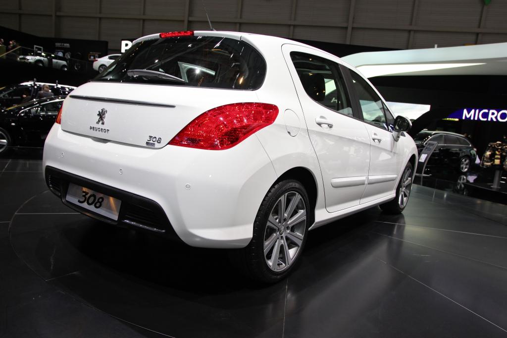 Peugeot 308.
