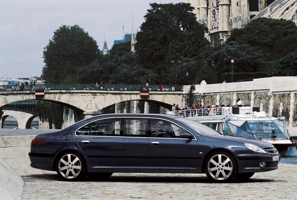 Peugeot 607 Paladine.