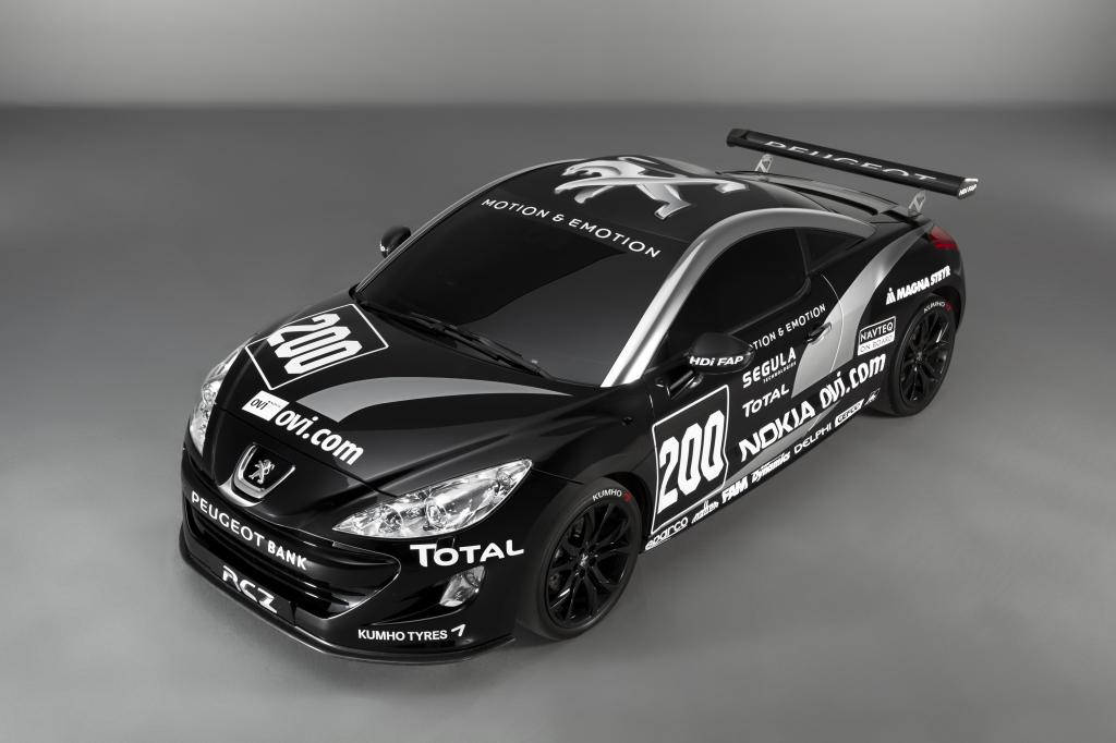 Peugeot RCZ.