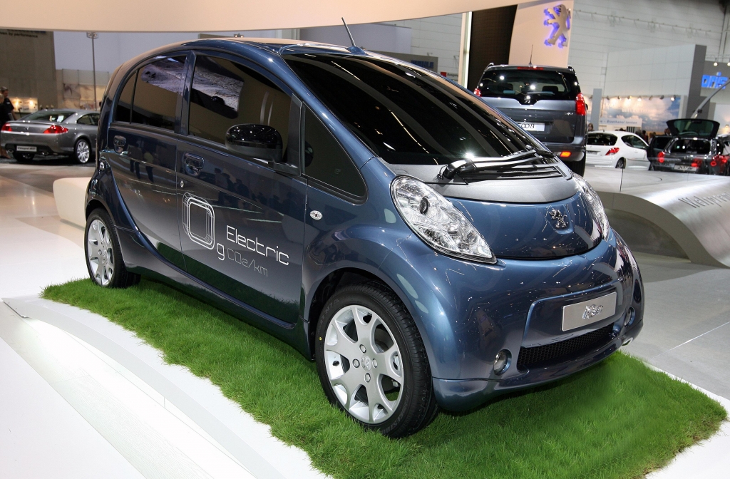 Peugeot iOn: Elektroauto im Alltagstest – 500 Kilometer unter Strom