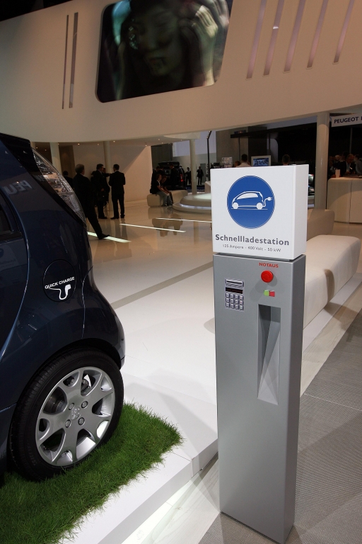 Peugeot iOn: Elektroauto im Alltagstest – 500 Kilometer unter Strom