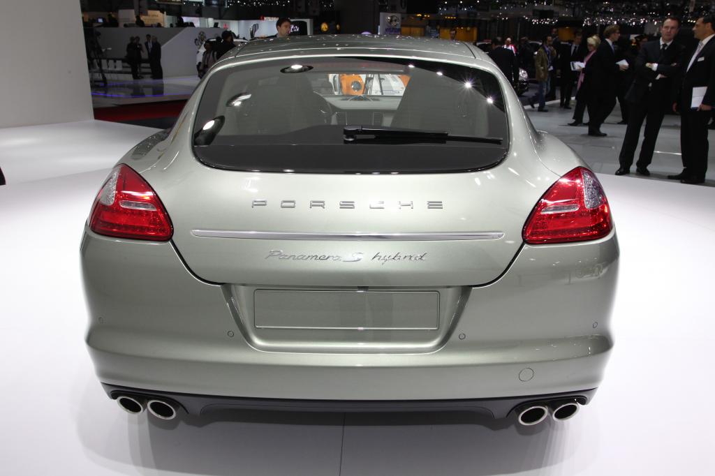 Porsche Panamera S Hybrid.