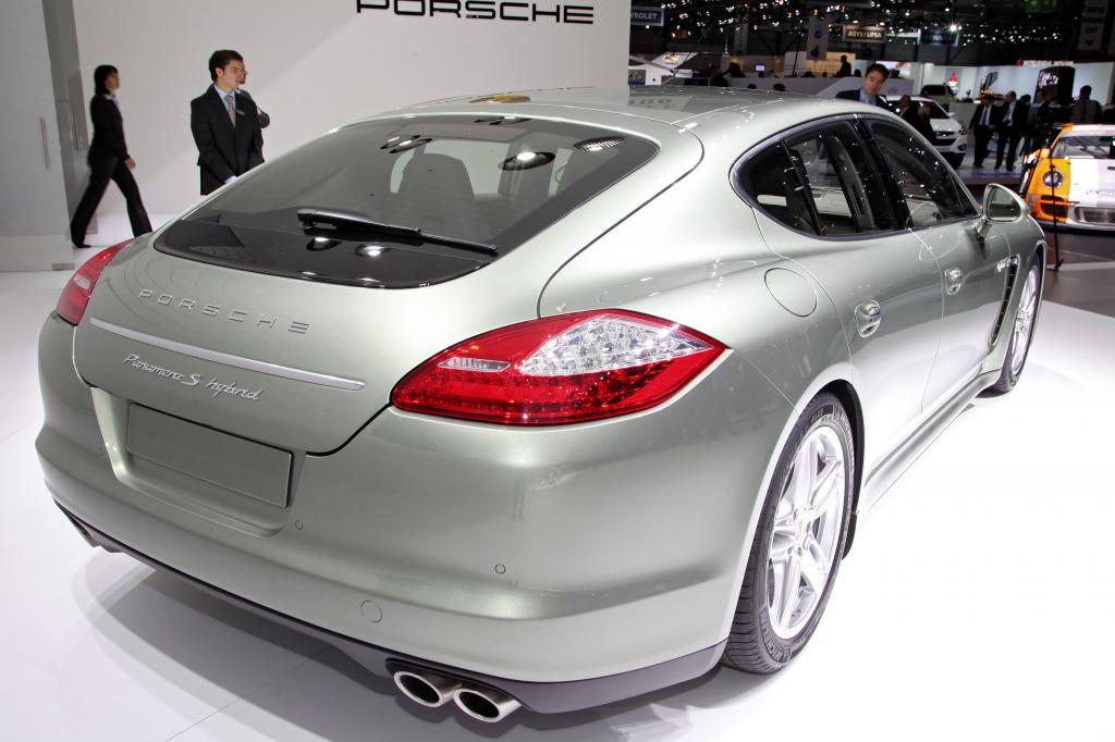 Porsche Panamera S Hybrid.