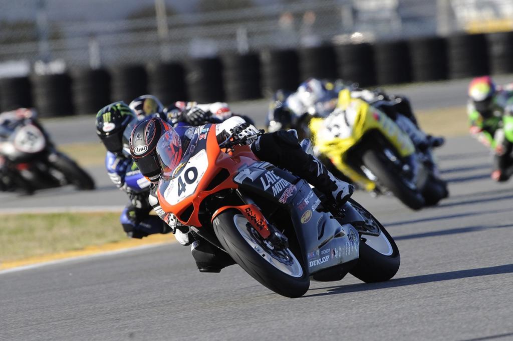 Privatfahrer Jason DiSalvo gewann auf einer Ducati 848 Evo die Sportbike-Klasse beim Daytona-200-Rennen.