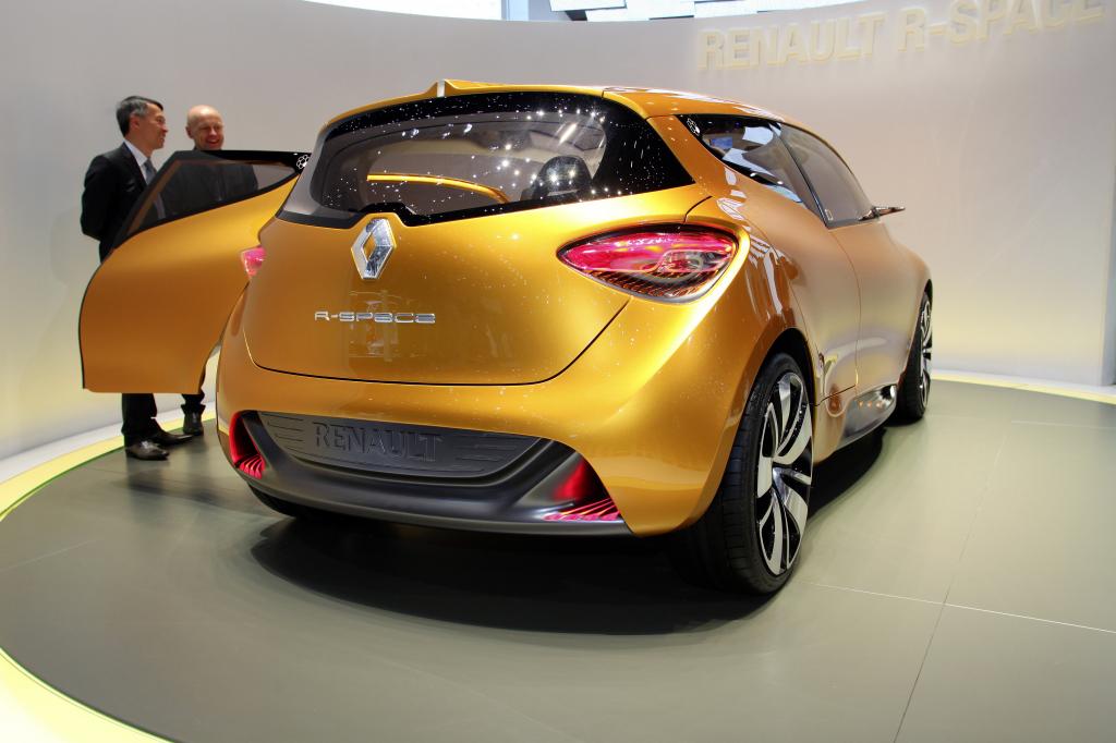 Renault R-Space.