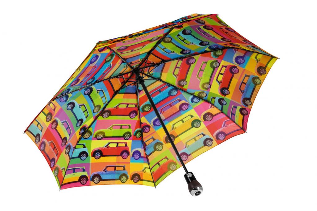 Schützt vor Sonne und Regen: der Schirm aus der aktuellen Mini Collection. 
