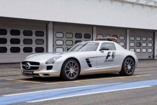 Seit 15 Jahren stellt AMG Safety und Medical Car für die Formel 1