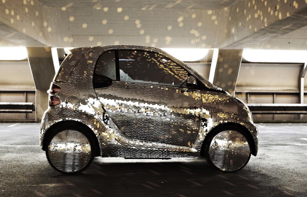Smart zeigt elektrischen Zweisitzer im Disco-Look