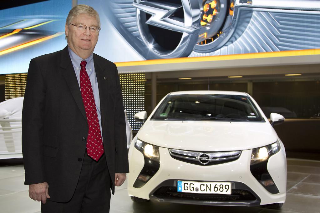 Strackes Amtsvorgänger, der Brite Nick Reilly, rückt zum Aufsichtsratschef von Opel/Vauxhall auf. 