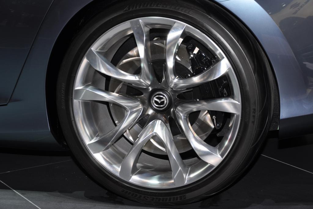 Studie Mazda Shinari