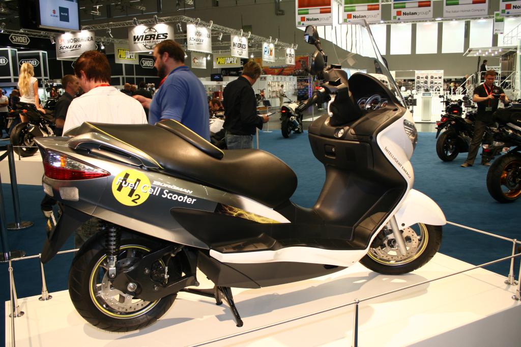Suzuki Burgman Fuel Cell erhält EU-Zulassung