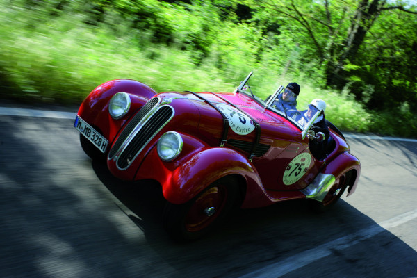 Techno Classica: BMW nach fünf Jahren wieder mit Rolls Royce
