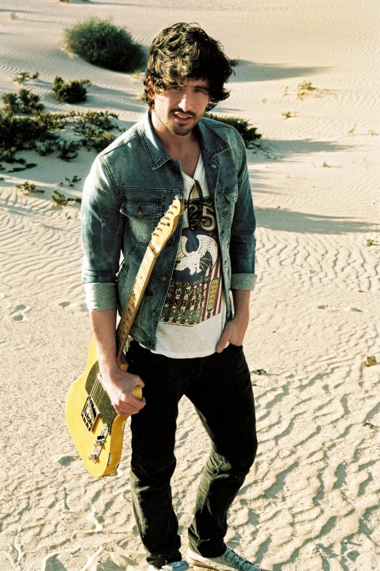 Tom Beck bringt CD auf den Markt.