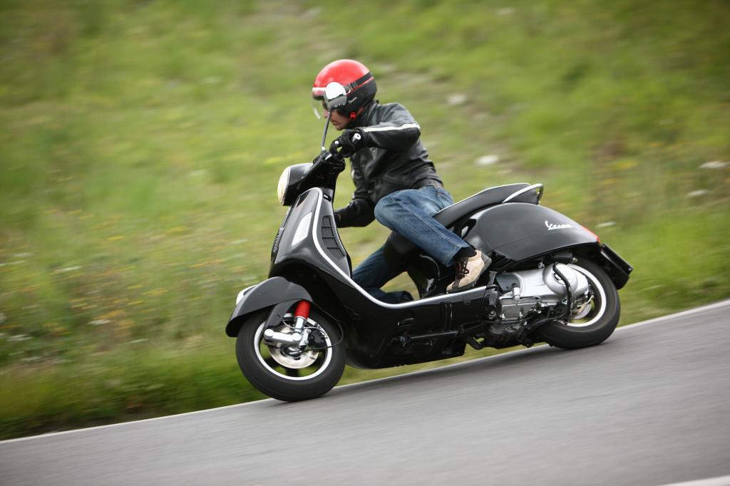 Vespa GTS 300 Super.