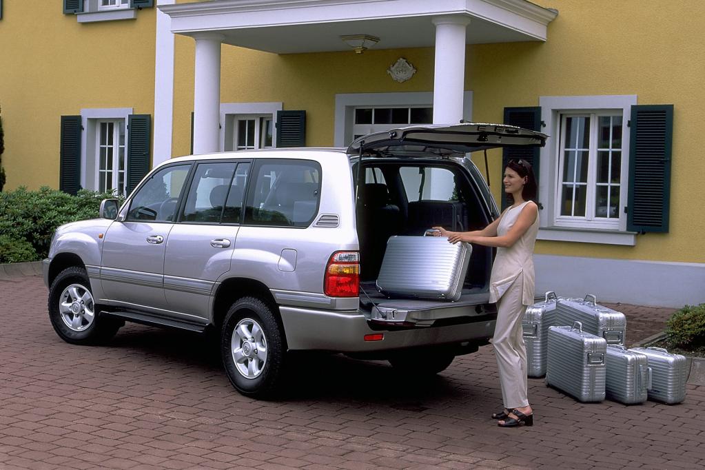 Von seiner Geländegängigkeit hat der Land Cruiser nichts verloren. Doch hat er an Komfort mächtig zugelegt. 
