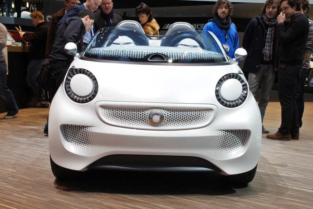 Vor allem Elektroautos wie der Smart Forspeed setzte auf das ''reine'' Weiß.