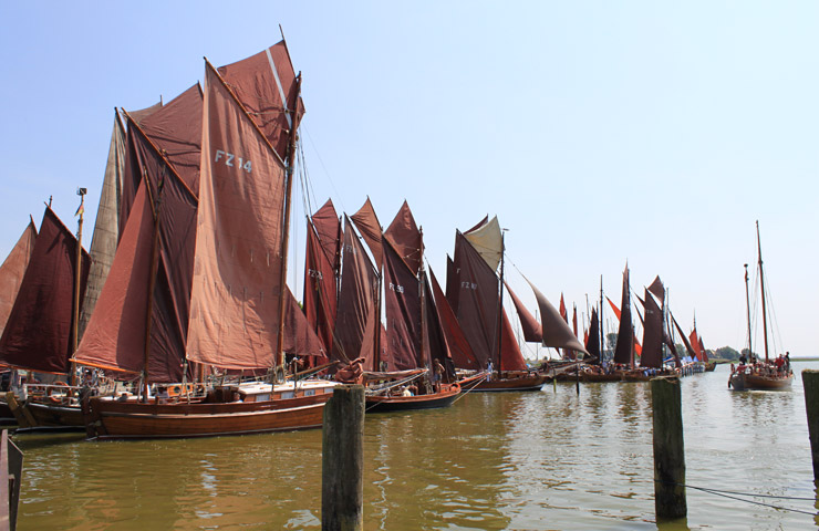 Zeesenbootregatta – Das Auge fährt mit | fotos: matthias dabels/fischlaender segelschule