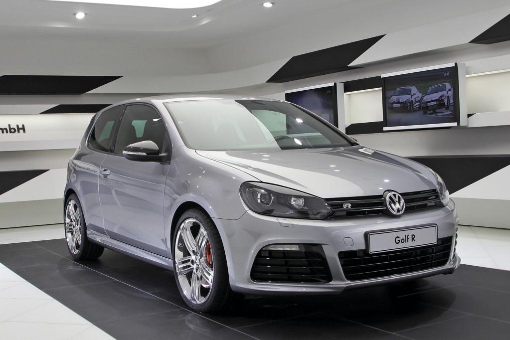 Zwei optisch auf Sport getrimmte Versionen des Golf R sehen VW-Fans in Genf. 