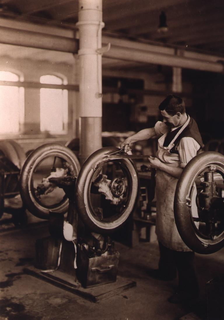 140 Jahre Continental: 1921 im Werk Hannover-Stöcken.