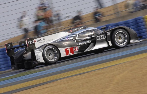 Audi R18 TDI in Le Mans mit Bestzeiten am Trainigstag