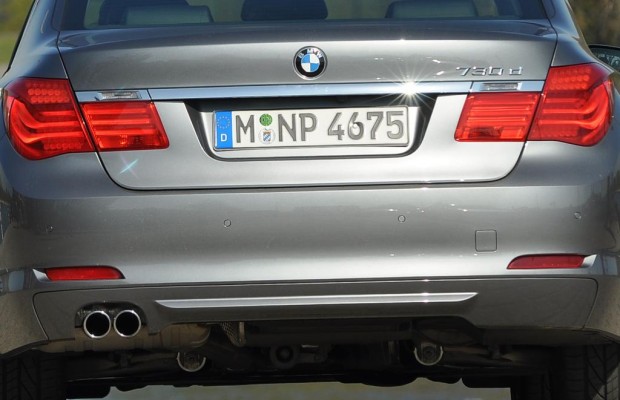 Autokennzeichen - Lebenslange Nummer