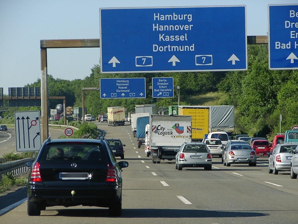AvD lehnt Pkw-Maut ab