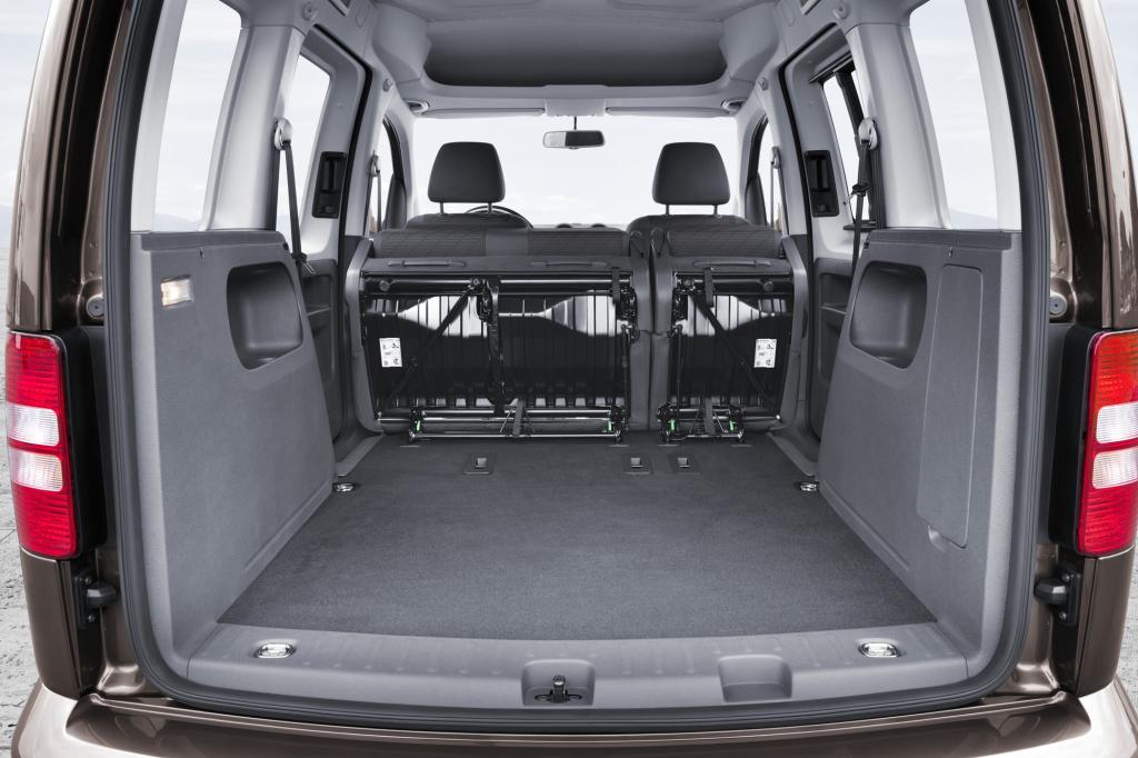 Beim Platzangebot schlägt der Caddy den Touran deutlich