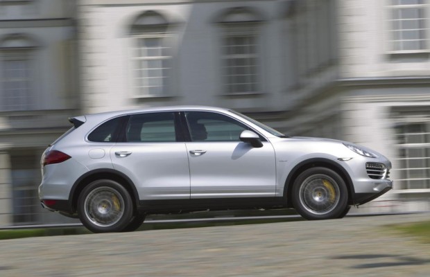 Cayenne und Panamera starten ins neue Modelljahr