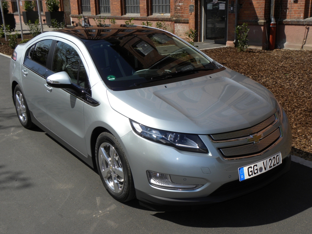 Chevrolet Volt.